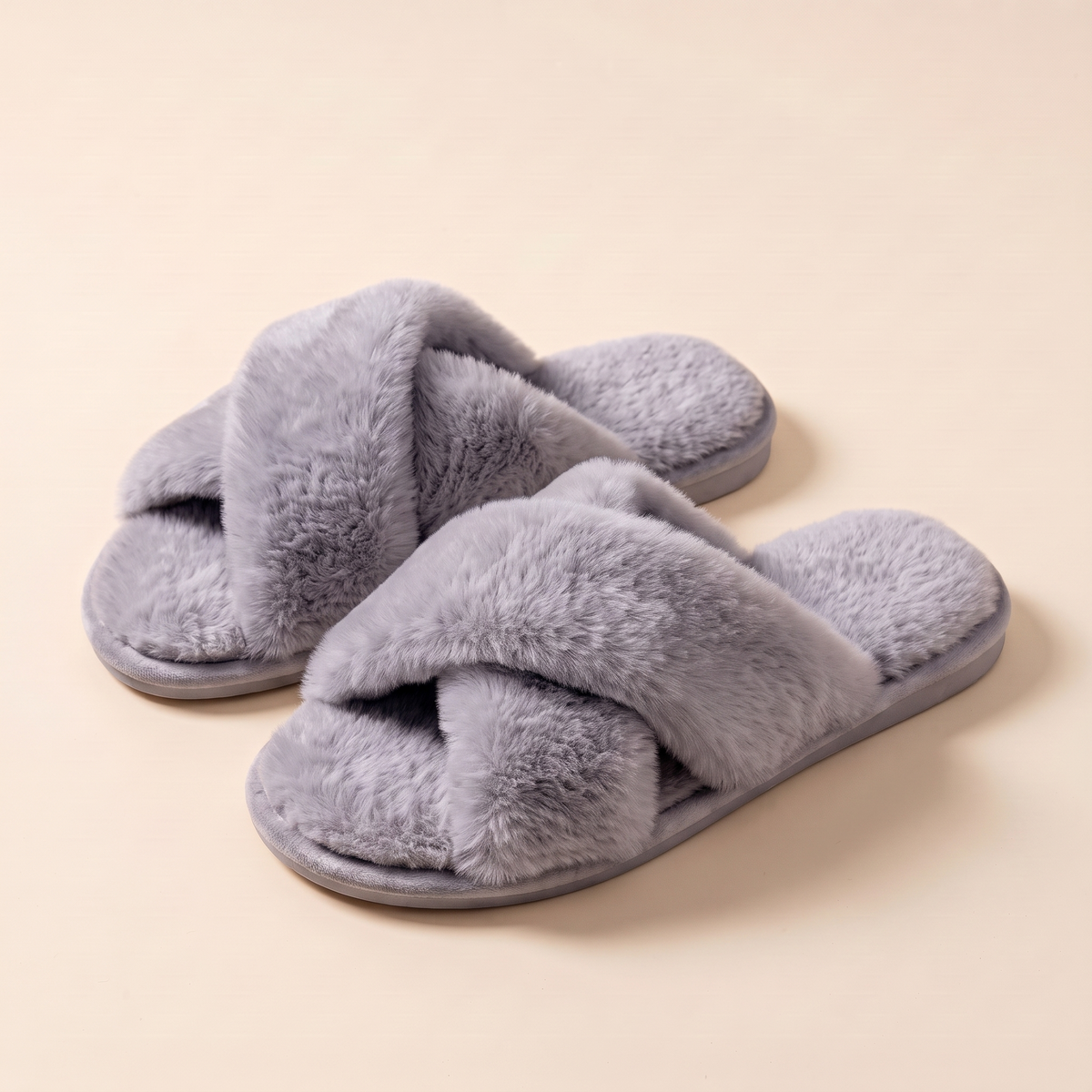 Claquettes Nuage Femme fausse fourrure – Gris
